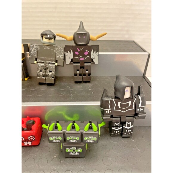 R0BL0X Toys Action Mini Figures Lot Mixed Series LOT OF 9 Figures NO CODES Rare - Picture 3 of 7